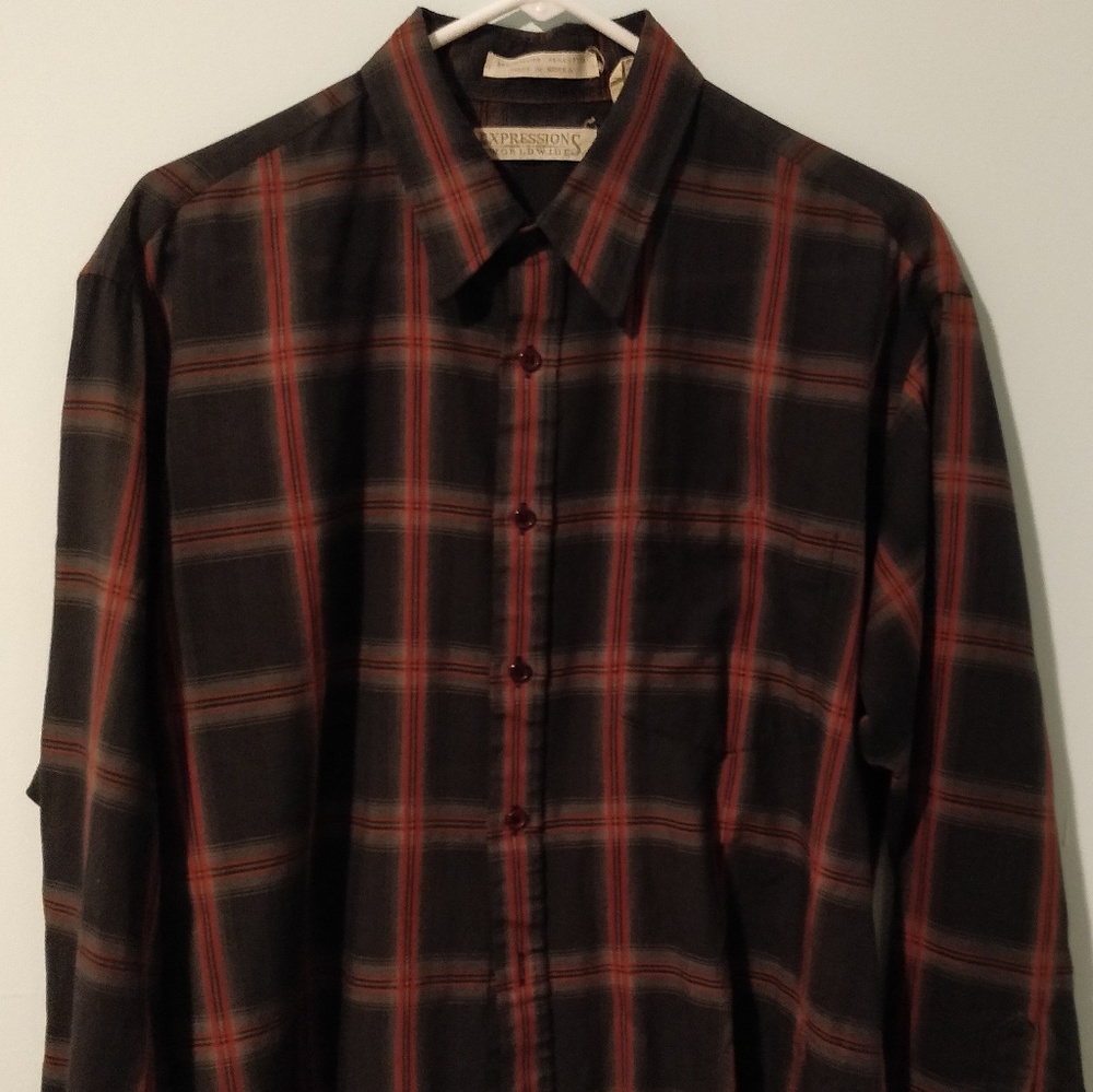 LS button down shirt. Great condition rarely worn.